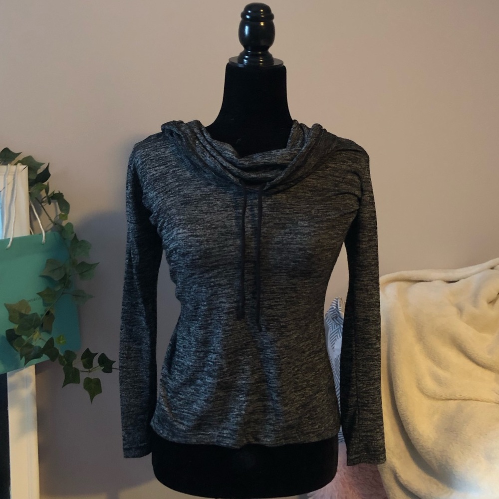 Lightweight sweater